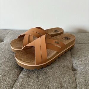 REEF Women's Bloom Hi Cushioned Cross‎ Strap Sandals Size 10 Natural/Tan
